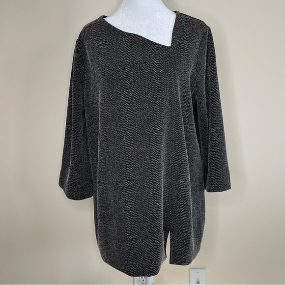 Chico’s Textured Asymmetrical Tunic - Picture 4 of 11